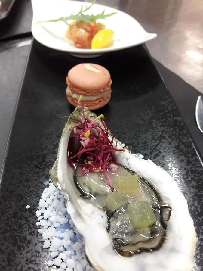 Hôtel De France - Restaurant L'insolite Douarnenez Hotel